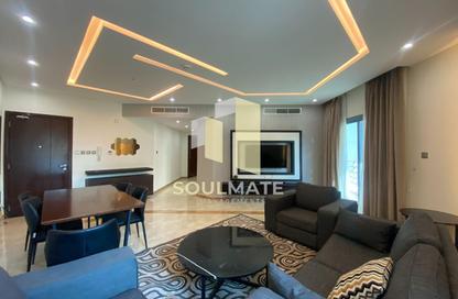 Apartment - 2 Bedrooms - 2 Bathrooms for rent in Busaiteen - Muharraq Governorate