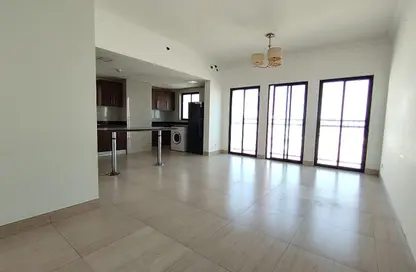 Apartment - 2 Bedrooms - 2 Bathrooms for rent in Hidd - Muharraq Governorate