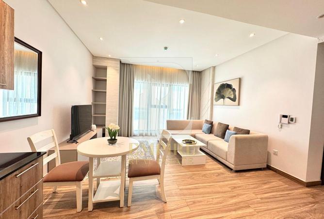 989706 - Property Image 2