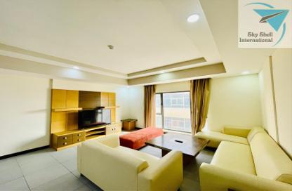 Apartment - 2 Bedrooms - 3 Bathrooms for rent in Al Juffair - Capital Governorate