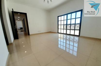 Apartment - 3 Bedrooms - 3 Bathrooms for rent in Zinj - Manama - Capital Governorate