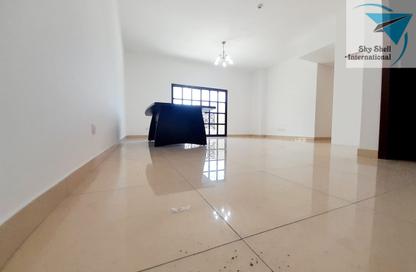 شقة - 3 غرف نوم - 3 حمامات للايجار في الزنج - المنامة - محافظة العاصمة