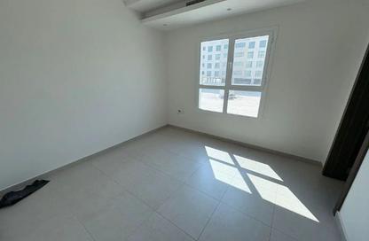 Office Space - 2 Bedrooms - 2 Bathrooms for rent in Seef - Capital Governorate