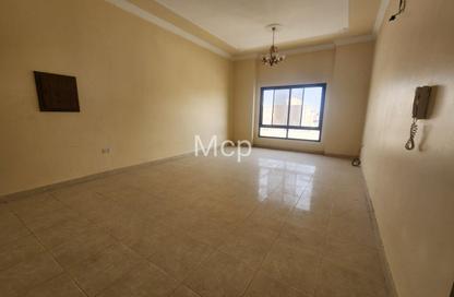 Apartment - 2 Bedrooms - 2 Bathrooms for rent in Saar - Northern Governorate