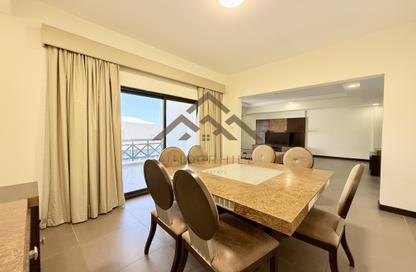 Apartment - 2 Bedrooms - 3 Bathrooms for rent in Al Juffair - Capital Governorate