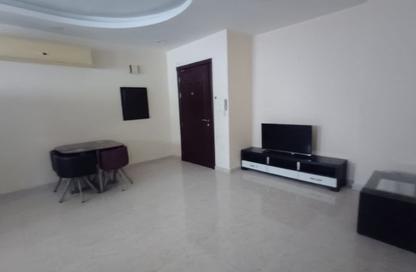 Apartment - 2 - 2 for rent in Seef - Capital Governorate