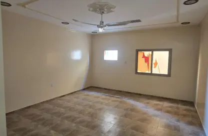 Villa - 2 Bedrooms - 2 Bathrooms for rent in Alhajiyat - Riffa - Southern Governorate