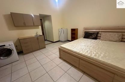 Apartment - Studio - 1 Bathroom for rent in Al Juffair - Capital Governorate