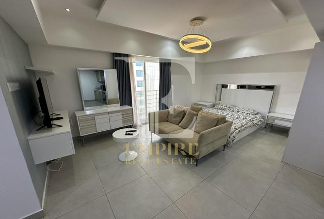 988141 - Property Main Image