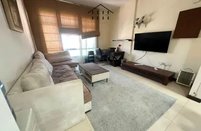 Apartment - 1 Bedroom - 2 Bathrooms for rent in Al Juffair - Capital Governorate