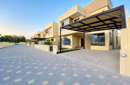 مجمع سكني - 4 - 4 للايجار في الجنبية - المحافظة الشمالية