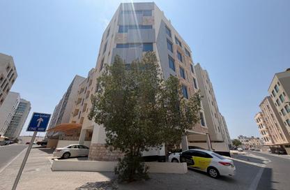 Apartment - Studio - 2 Bathrooms for rent in Janabiya - Northern Governorate