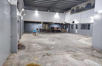 Warehouse - Studio - 4 Bathrooms for rent in Alhajiyat - Riffa - Southern Governorate