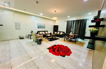Apartment - 2 Bedrooms - 2 Bathrooms for rent in Al Juffair - Capital Governorate