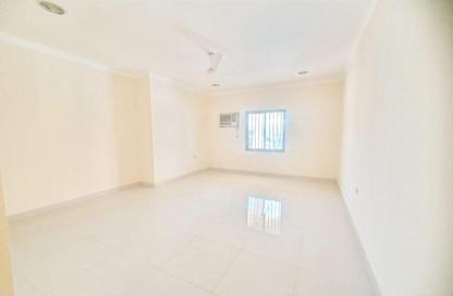 Apartment - 4 Bedrooms - 3 Bathrooms for rent in Tubli - Central Governorate Apartment - 4 Bedrooms - 3 Bathrooms for rent in Tubli - Central Governorate