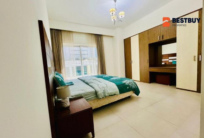 992520 - Property Image 2