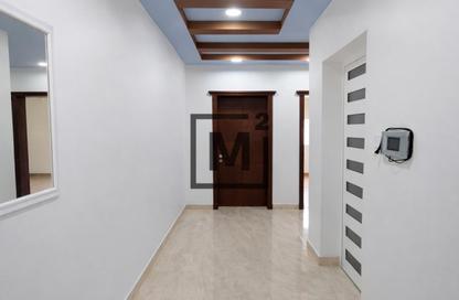 Apartment - 2 Bedrooms - 2 Bathrooms for rent in Al Maqsha - Northern Governorate