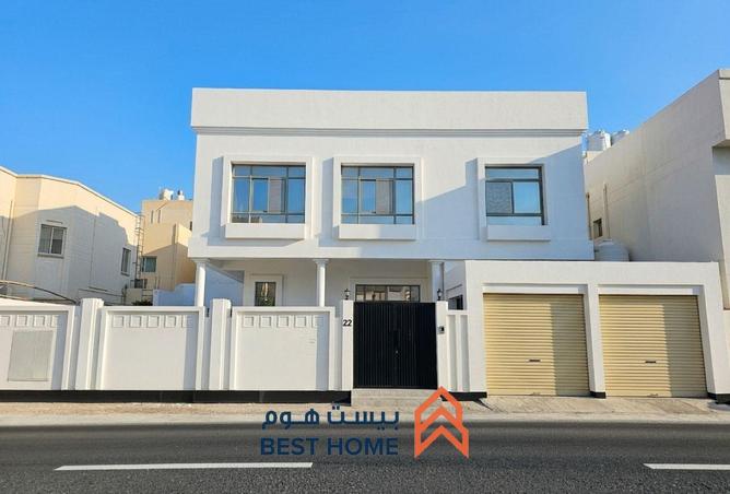 53600271 - Property Main Image