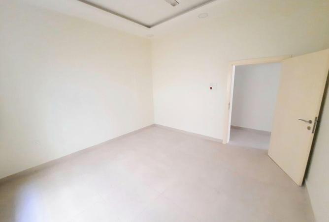 1003002 - Property Image 3