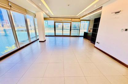 Apartment - 3 Bedrooms - 4 Bathrooms for rent in Reef Island - Capital Governorate