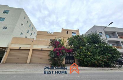 Villa - 6 Bedrooms - 7 Bathrooms for sale in Shakhura - Northern Governorate