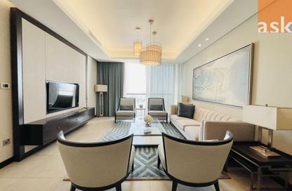 Apartment - 3 Bedrooms - 3 Bathrooms for rent in Al Juffair - Capital Governorate