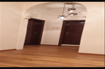 Apartment - 2 Bedrooms - 2 Bathrooms for rent in Karbabad - Manama - Capital Governorate