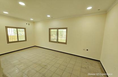 Apartment - 3 Bedrooms - 2 Bathrooms for rent in Jid Ali - Central Governorate