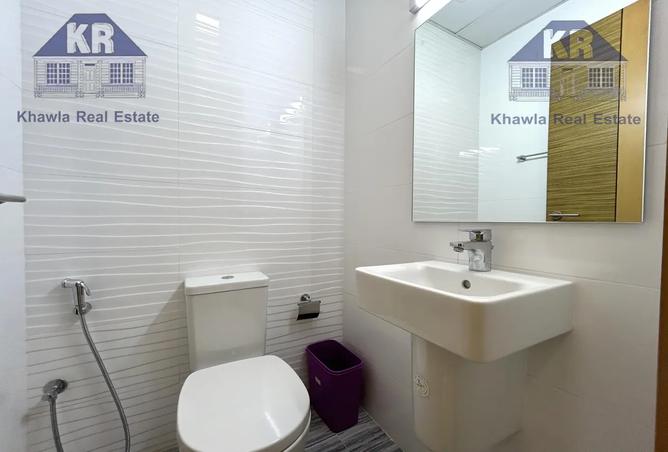 Bright spacious Balcony City View Rented - Vista 3
