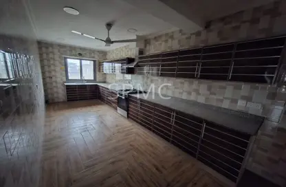 شقة - 2 غرف نوم - 3 حمامات للايجار في السلمانية - المنامة - محافظة العاصمة