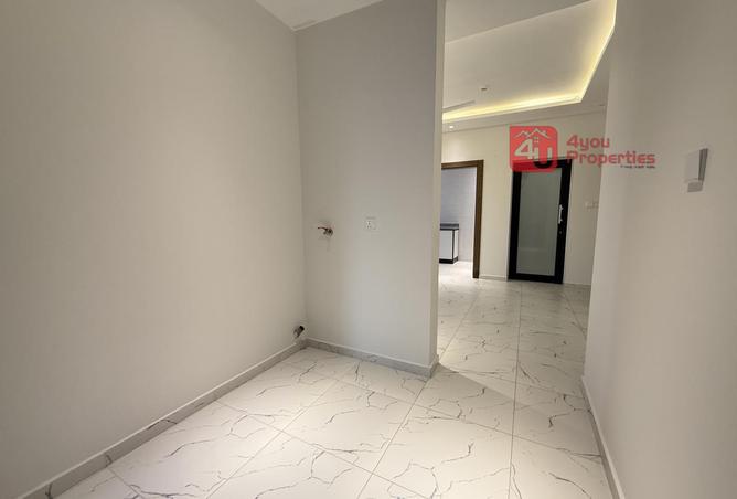 56211585 - Property Image 3