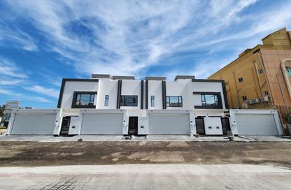 Villa - 4 Bedrooms - 5 Bathrooms for sale in Saar - Northern Governorate