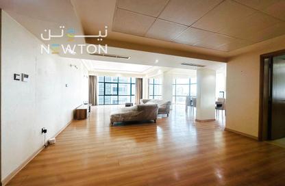 Duplex - 4 - 3 for rent in Al Juffair - Capital Governorate