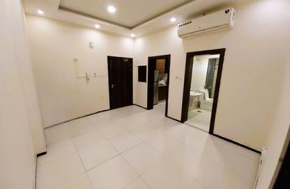 Apartment - 1 Bedroom - 1 Bathroom for rent in Sanad - Central Governorate