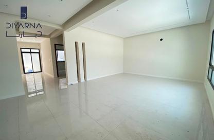 Villa - 5 Bedrooms - 6 Bathrooms for sale in Busaiteen - Muharraq Governorate Villa - 5 Bedrooms - 6 Bathrooms for sale in Busaiteen - Muharraq Governorate