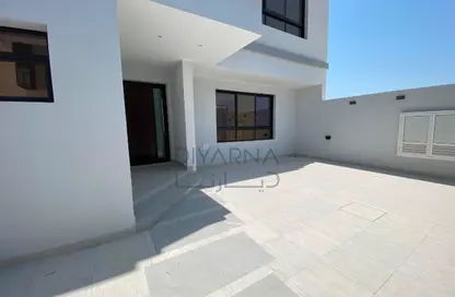 Villa - 5 Bedrooms - 6 Bathrooms for sale in Busaiteen - Muharraq Governorate Villa - 5 Bedrooms - 6 Bathrooms for sale in Busaiteen - Muharraq Governorate