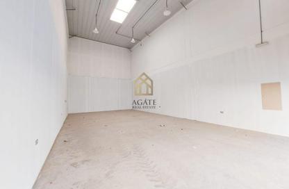 Warehouse - Studio - 1 Bathroom for rent in Hidd - Muharraq Governorate