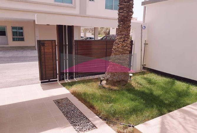 999460 - Property Image 2