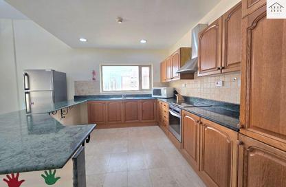 Apartment - 3 Bedrooms - 3 Bathrooms for rent in Al Juffair - Capital Governorate