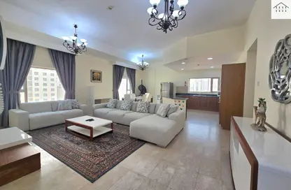 Apartment - 3 Bedrooms - 3 Bathrooms for rent in Al Juffair - Capital Governorate