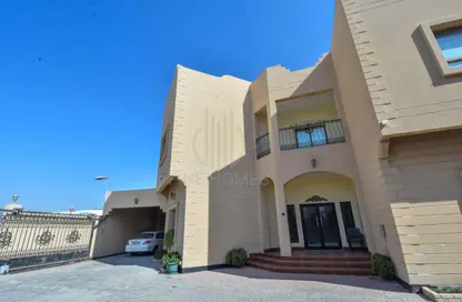 Villa - 4 Bedrooms - 5 Bathrooms for rent in Janabiya - Northern Governorate