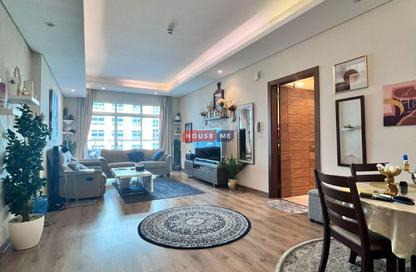 Apartment - 2 Bedrooms - 3 Bathrooms for sale in Al Juffair - Capital Governorate