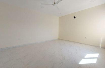 Apartment - 3 Bedrooms - 3 Bathrooms for rent in Jid Ali - Central Governorate