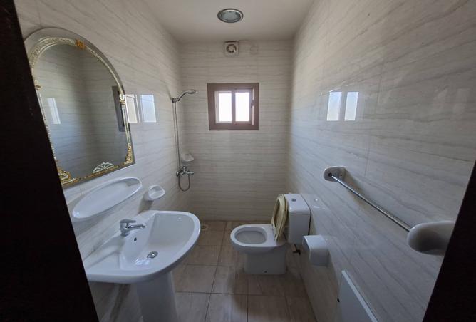 985946 - Property Image 3