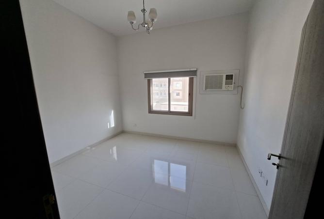 985946 - Property Main Image