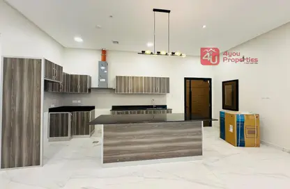 Apartment - 2 Bedrooms - 2 Bathrooms for rent in Shakhura - Northern Governorate