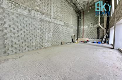 Retail - Studio - 2 Bathrooms for rent in Seef - Capital Governorate