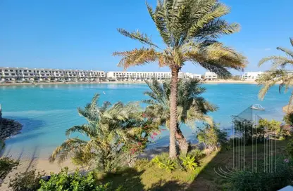 تاون هاوس - 4 غرف نوم - 6 حمامات للايجار في أمواج هومز - أمواج - المحرق