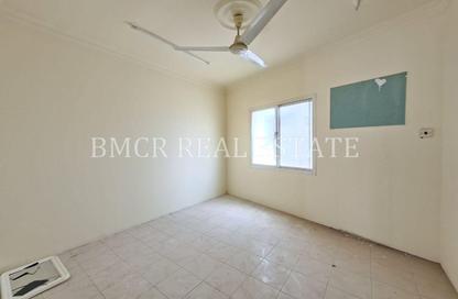 Apartment - 2 Bedrooms - 1 Bathroom for rent in Busaiteen - Muharraq Governorate Apartment - 2 Bedrooms - 1 Bathroom for rent in Busaiteen - Muharraq Governorate