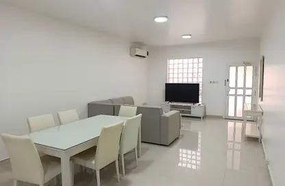Duplex - 2 Bedrooms - 3 Bathrooms for rent in Um Al Hasam - Manama - Capital Governorate